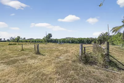 16296 Deer Path Lane, Wellington, FL 33470 - Photo 10