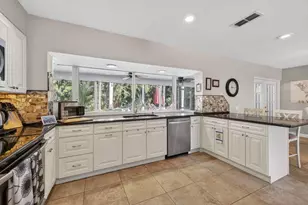 1206 White Oak Ln, Fort Pierce, FL 34982 - Photo 4