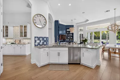 734 Cote Azur Drive, Palm Beach Gardens, FL 33410 - Photo 16