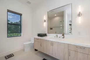 400 NE 4th St, Boca Raton, FL 33432 - Photo 52