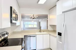 4745 Lucerne Lakes Blvd, Lake Worth, FL 33467 - Photo 2