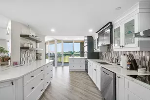 1900 Consulate Pl, West Palm Beach, FL 33401 - Photo 10