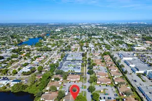 1020 Manor Dr, Palm Springs, FL 33461 - Photo 30