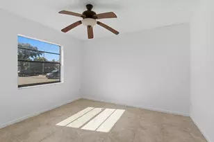 1020 Manor Dr, Lake Worth Beach, FL 33461 - Photo 18