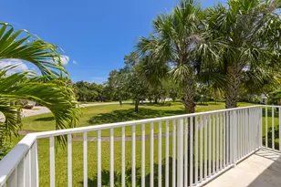 2626 Creekside Dr, Fort Pierce, FL 34981 - Photo 4
