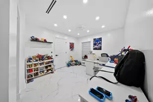 849 Camellia Dr, Royal Palm Beach, FL 33411 - Photo 38