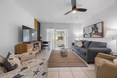 2545 Dudley Drive W #E, West Palm Beach, FL 33415 - Photo 4