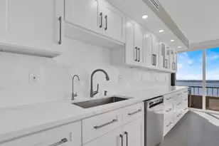 5510 N Ocean Dr, Singer Island, FL 33404 - Photo 8