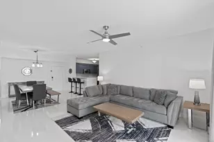 802 W Windward Way, Lantana, FL 33462 - Photo 1