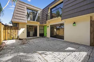 310 3rd Ct, Palm Beach Gardens, FL 33410 - Photo 1