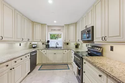 831 N Lakeside Drive, Lake Worth Beach, FL 33460 - Photo 16