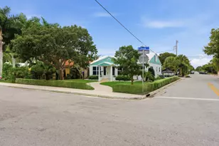 831 N Lakeside Dr, Lake Worth Beach, FL 33460 - Photo 58