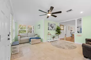 831 N Lakeside Dr, Lake Worth Beach, FL 33460 - Photo 8
