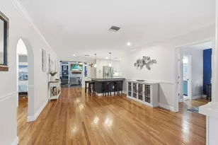 831 N Lakeside Dr, Lake Worth Beach, FL 33460 - Photo 10