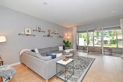 287 Berenger Walk, Wellington, FL 33414 - Photo 8