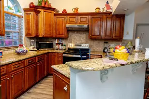 464 Emerald Cove Loop, Lakeland, FL 33813 - Photo 8