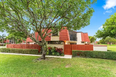 3742 Victoria Drive, West Palm Beach, FL 33406 - Photo 2