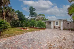 703 5th Pl SW, Vero Beach, FL 32962 - Photo 24