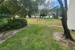 3345 Lucerne Park Dr, Greenacres, FL 33467 - Photo 16