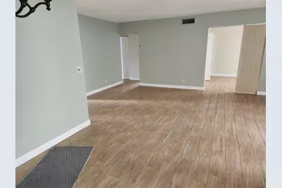 3345 Lucerne Park Drive, Greenacres, FL 33467 - Photo 8