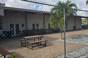 300 Bonnie Blvd, Palm Springs, FL 33461 - Photo 10