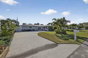 2388 S Wallen Dr, Palm Beach Gardens, FL 33410 - Photo 4