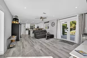 2388 S Wallen Dr, Palm Beach Gardens, FL 33410 - Photo 10