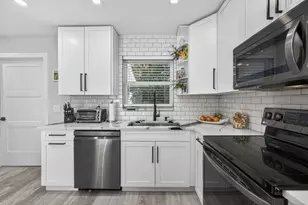 2388 S Wallen Dr, Palm Beach Gardens, FL 33410 - Photo 20