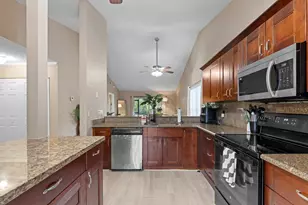 492 Hardwood Pl, Boca Raton, FL 33431 - Photo 6