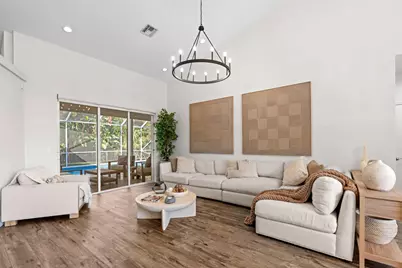 9061 Cypress Hollow Drive, Palm Beach Gardens, FL 33418 - Photo 4