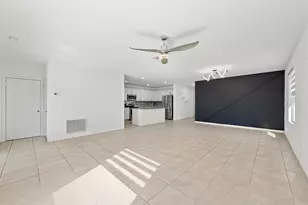 2574 SW Cameo Blvd, Port Saint Lucie, FL 34953 - Photo 4