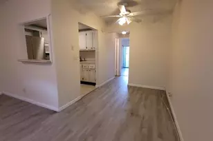 30 Norwich B, West Palm Beach, FL 33417 - Photo 4