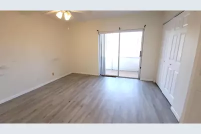 30 Norwich B, West Palm Beach, FL 33417 - Photo 8