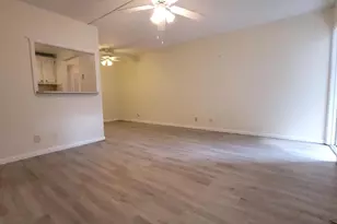 30 Norwich B, West Palm Beach, FL 33417 - Photo 2