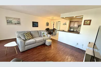 8 Ventnor A, Deerfield Beach, FL 33442 - Photo 4