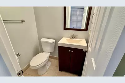 8 Ventnor A, Deerfield Beach, FL 33442 - Photo 10