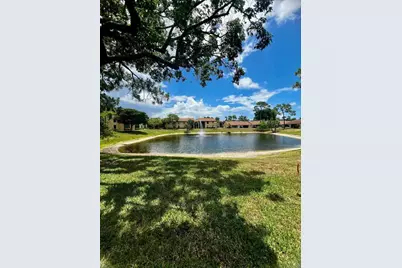 615 Sea Pine Way #E, Greenacres, FL 33415 - Photo 10