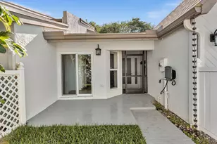 6708 Canary Palm Cir, Boca Raton, FL 33433 - Photo 2