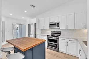 6708 Canary Palm Cir, Boca Raton, FL 33433 - Photo 8