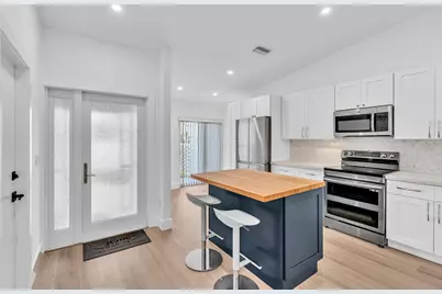 6708 Canary Palm Circle, Boca Raton, FL 33433 - Photo 8