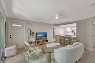 49 SE 7th Ave, Delray Beach, FL 33445 - Photo 2