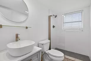 3960 Oaks Clubhouse Dr, Pompano Beach, FL 33069 - Photo 24