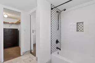 3960 Oaks Clubhouse Dr, Pompano Beach, FL 33069 - Photo 12