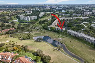 3960 Oaks Clubhouse Dr, Pompano Beach, FL 33069 - Photo 14