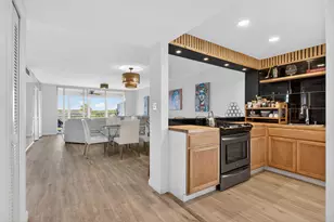 3960 Oaks Clubhouse Dr, Pompano Beach, FL 33069 - Photo 24