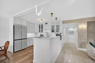 129 S Golfview Rd, Lake Worth Beach, FL 33460 - Photo 6