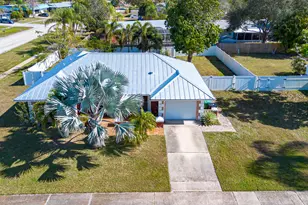 397 NE Jonquil St, Port Saint Lucie, FL 34983 - Photo 36