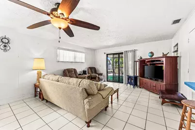 1040 W 1st Street, Riviera Beach, FL 33404 - Photo 12