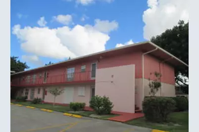 19 Golfs Edge F, West Palm Beach, FL 33417 - Photo 2