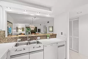 5380 Cedar Lake Dr, Boynton Beach, FL 33437 - Photo 8